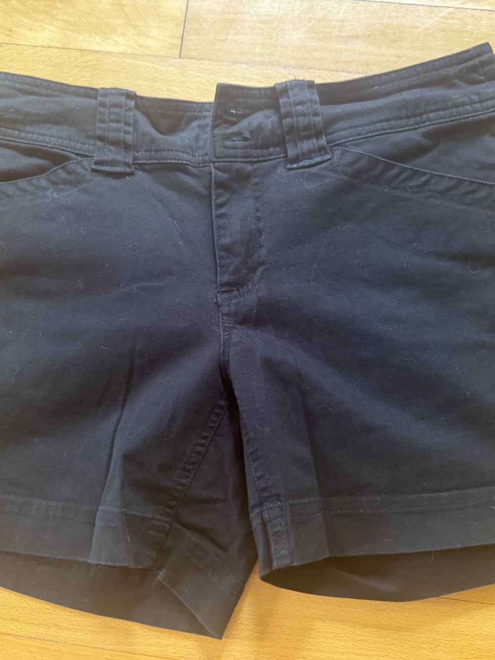 Crazy Shirts women’s twill shorts. Black. Size 2